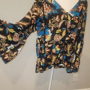 Floral V-Neck Bell Sleeve Top - Black and Blue